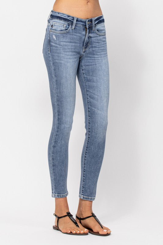 SKINNY CROPPED JUDY BLUE