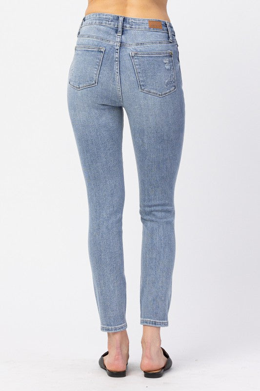 MINIMAL DISTRESSED SKINNY JEANS